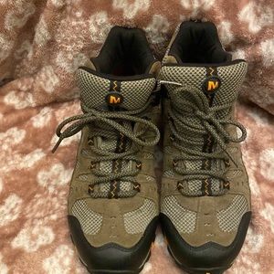 Merrell Men Mid Waterproof Boulder/Orange Size 7.  Like new, in mint condition.